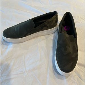 Vince Camuto Camo Slip-On Sneakers